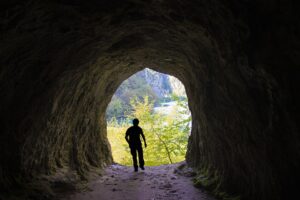 Jeskyňaření si mohou vyzkoušet začátečníci i děti